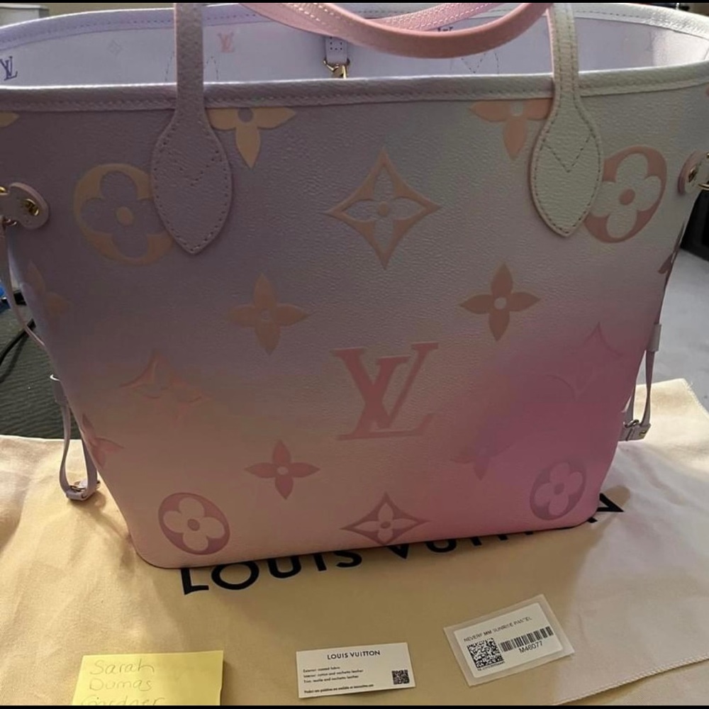 NEVERFULL MM Escape City Collection